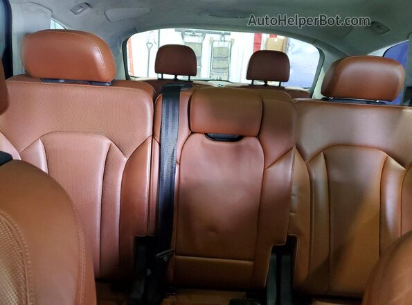 WA1VAAF71HD023346 2023 AUDI Q7 Black Rear interior view