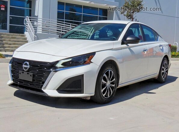 1N4BL4BV5RN429592 2024 NISSAN ALTIMA White Tył prawy