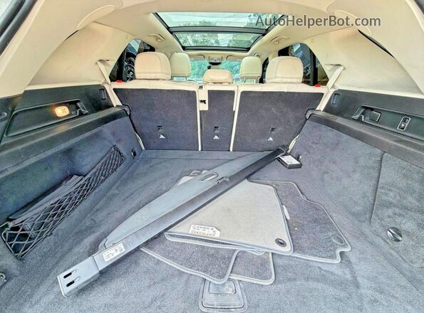 4JGFB8GB5MA396514 2021 MERCEDES-BENZ GLE White Engine compartment view