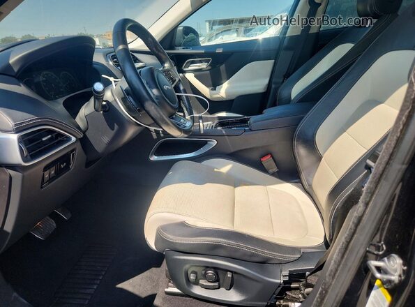 SADCL2BV6HA048024 2017 JAGUAR F-PACE Black წინა პანელის ხედი