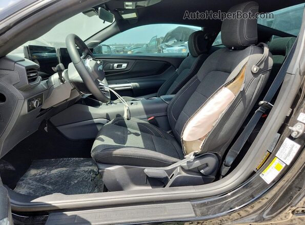 1FA6P8TH8S5121618 2025 FORD MUSTANG Black Vista del salpicadero