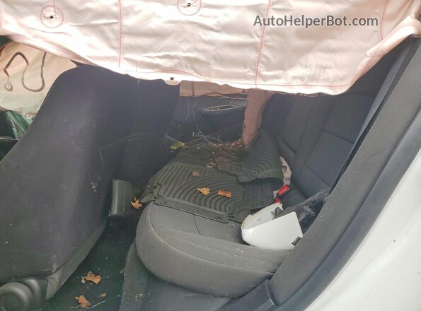 1G1BE5SM2K7121574 2019 CHEVROLET CRUZE White Вид задньої частини салону