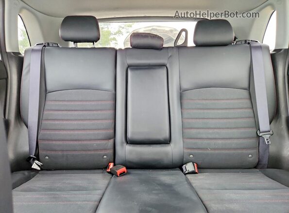 JA4ARUAU8SU001907 2025 MITSUBISHI OUTLANDER Gray Widok wnętrza z tyłu