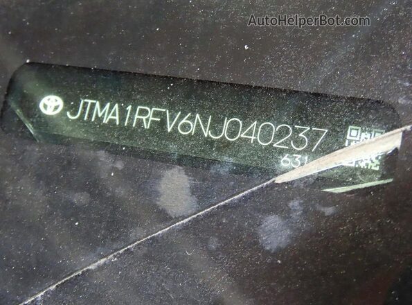 JTMA1RFV6NJ040237 2022 TOYOTA RAV4 White უკანა სალონის ხედი