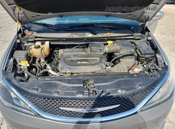 2C4RC1BG3JR233845 2018 CHRYSLER PACIFICA Silver Вид наклейки з VIN-кодом