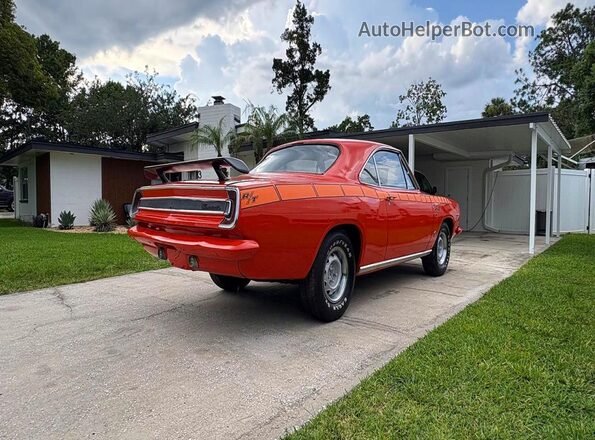 BH23E72256868 1967 PLYMOUTH BARRACUDA Оранжевый Передняя правая четверть