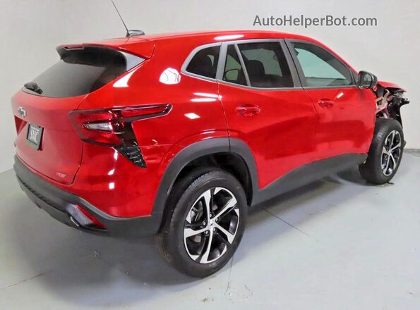 KL77LGEP2TC140152 2026 CHEVROLET TRAX Red Передня права чверть