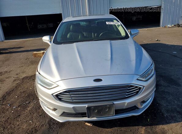 3FA6P0D94JR137254 2018 FORD FUSION Gray Вид ззаду