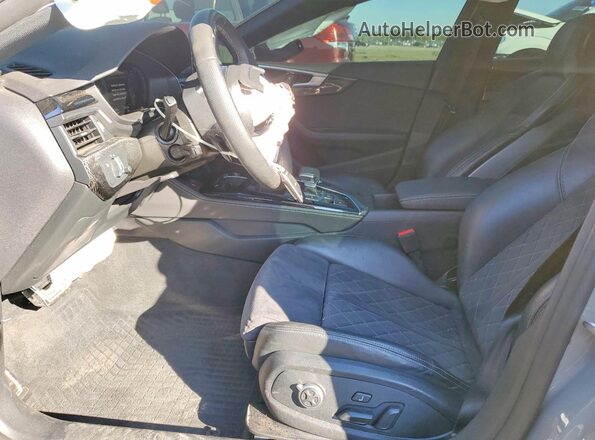 WAUC4CF55NA034715 2022 AUDI S5 Gray Dashboard view