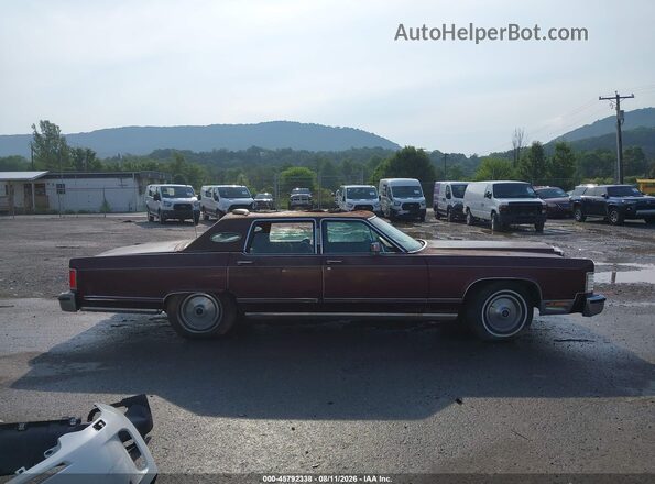 9Y82S668905 1979 LINCOLN CONTINENTA Brown უკანა სალონის ხედი
