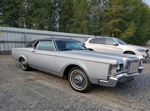 9Y89A843781 1969 LINCOLN CONTINENTA Silver Front right