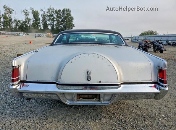 9Y89A843781 1969 LINCOLN CONTINENTA Silver Rear view