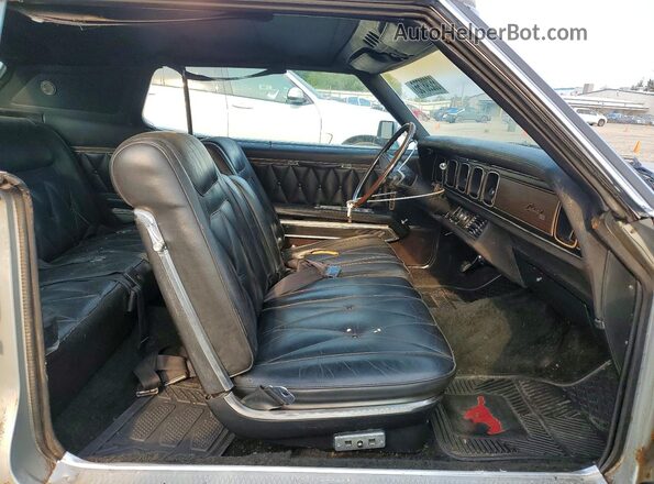 9Y89A843781 1969 LINCOLN CONTINENTA Silver Rear seats view