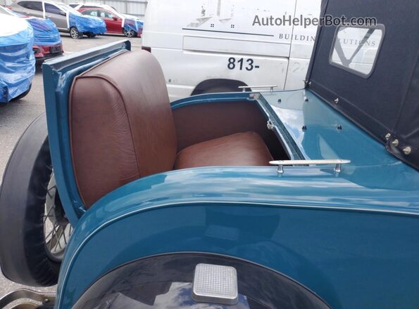 A36217 1928 FORD MODEL Бирюзовый Вид задних сидений