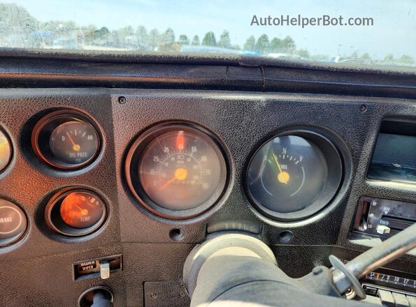 CCL447S130880 1977 CHEVROLET OTHER Green ხელსაწყოთა პანელის ხედი