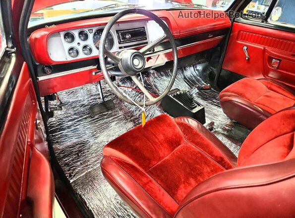 D13AN9S235628 1975 DODGE D-SERIES Красный Вид панели приборов
