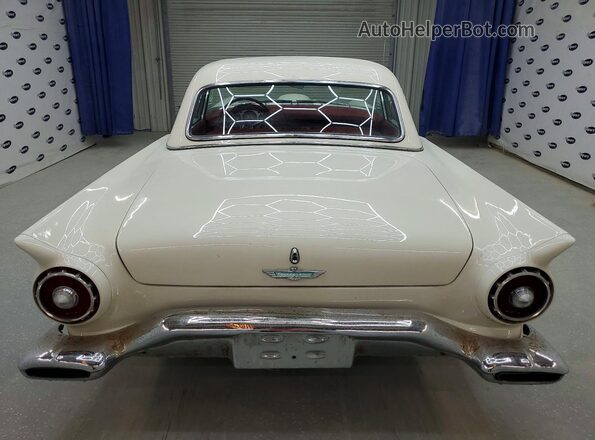 D7FH394065 1957 FORD THUNDERBIRD Кремовый Вид сзади