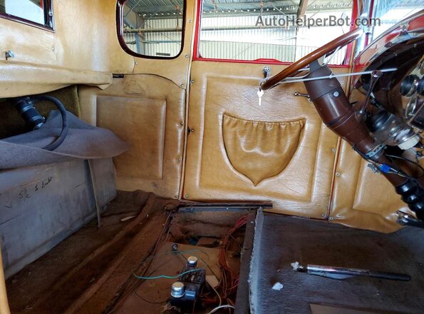 DMV64147CA 1931 FORD MODEL Red Հետևի նստատեղերի տեսք