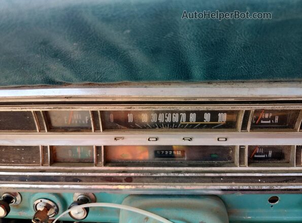 F10YRD58585 1968 FORD F150 Turquoise ხელსაწყოთა პანელის ხედი