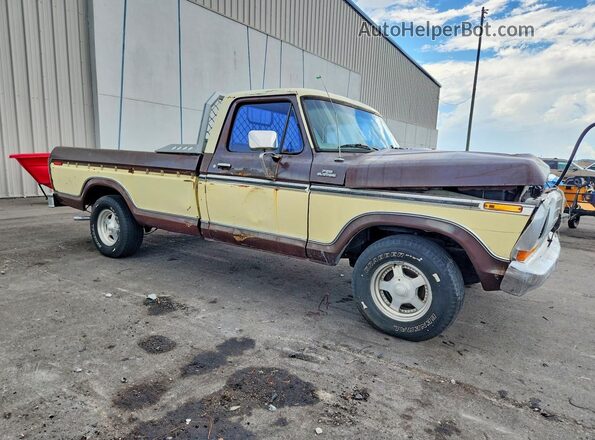 F15GUEE3653 1979 FORD F100 Бордовый Передняя правая четверть