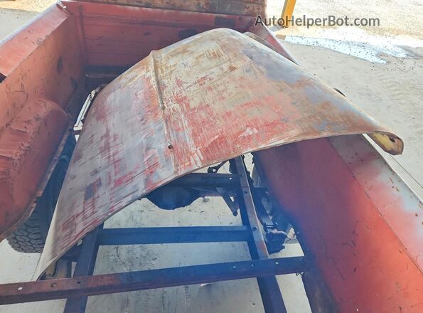 F25D5R19483 1955 FORD F250 Красный Вид подкапотного пространства