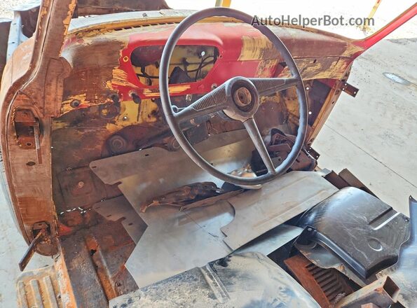 F25D5R19483 1955 FORD F250 Красный Вид панели приборов