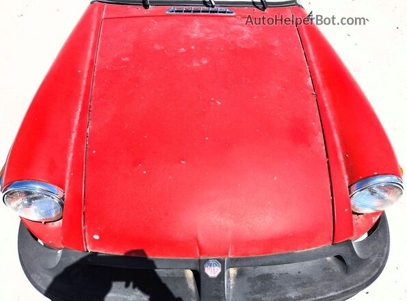 GHN5UH426129G 1977 MG MGB Красный Вид задней части салона