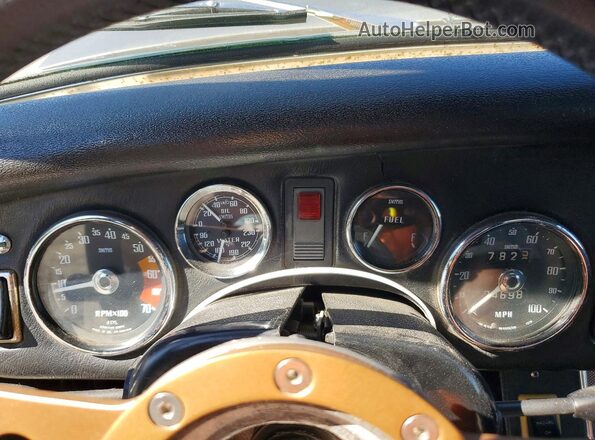 HAN9U74647G 1963 AUSTIN SPRITE White ხელსაწყოთა პანელის ხედი