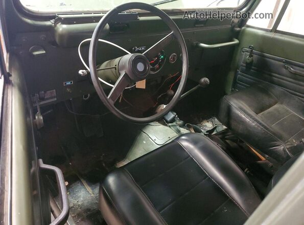 J7F93EA039484 1977 JEEP WRANGLER Green Առջևի վահանակի տեսք