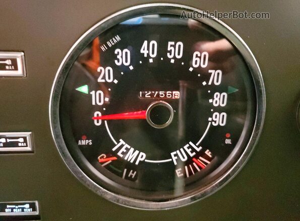 J7F93EA039484 1977 JEEP WRANGLER Green Սարքավորումների վահանակի տեսք