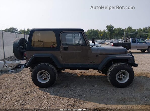J8F93EA085127 1978 JEEP CJ-7 Brown Rear interior view