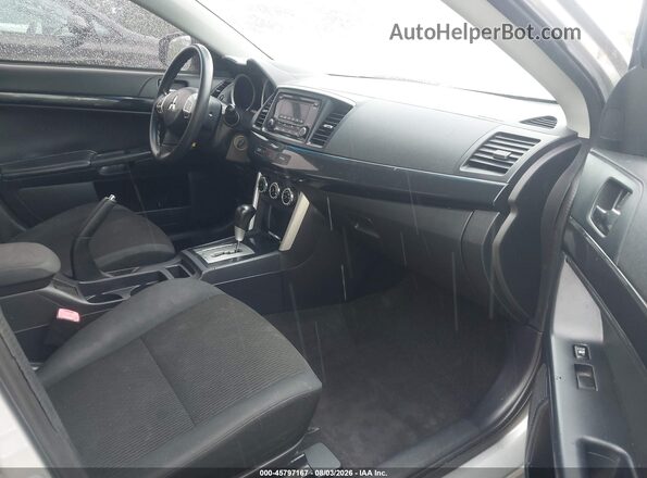 JA32U2FU0GU006692 2016 MITSUBISHI LANCER Gray Вид салону спереду