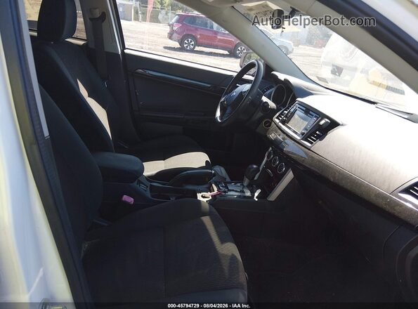 JA32V2FW9GU002882 2016 MITSUBISHI LANCER White Սալոնի դիմացի տեսք