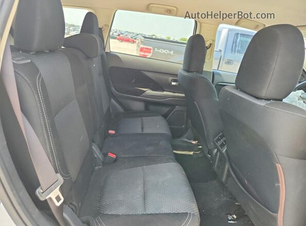 JA4AD2A30KZ047907 2019 MITSUBISHI OUTLANDER White უკანა სალონის ხედი
