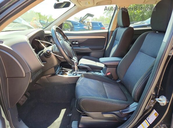 JA4AD2A31HZ039355 2017 MITSUBISHI OUTLANDER Черный Вид салона спереди