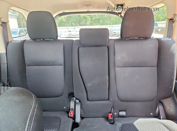 JA4AD2A32HZ014996 2017 MITSUBISHI OUTLANDER Silver Widok tylnych siedzeń