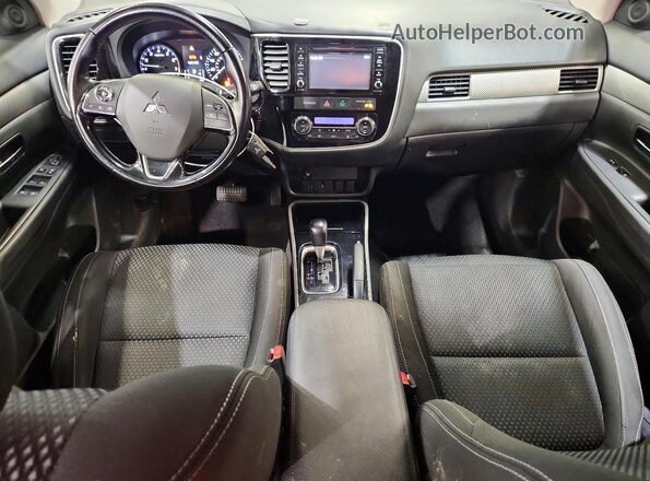 JA4AD2A33HZ000511 2017 MITSUBISHI OUTLANDER White Dashboard view