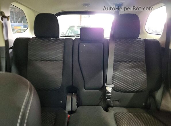 JA4AD2A33HZ000511 2017 MITSUBISHI OUTLANDER White Rear seats view
