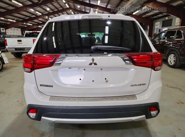 JA4AD2A33HZ000511 2017 MITSUBISHI OUTLANDER White Rear view