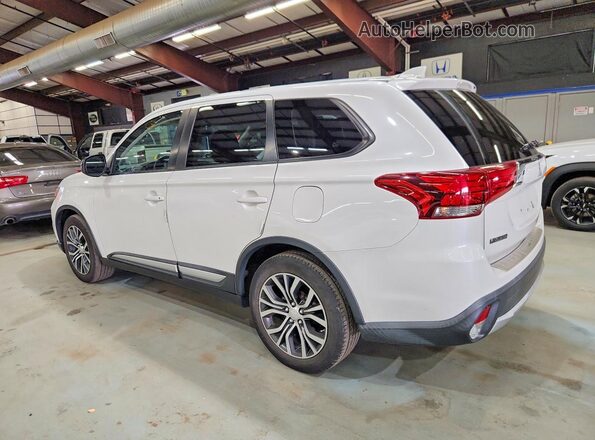 JA4AD2A33HZ000511 2017 MITSUBISHI OUTLANDER White Rear left