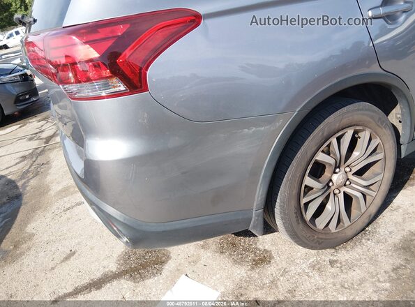 JA4AD2A3XJZ063000 2018 MITSUBISHI OUTLANDER Gray 