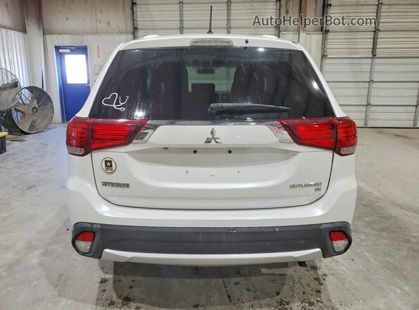 JA4AD3A30GZ006335 2016 MITSUBISHI OUTLANDER White უკანა ხედი