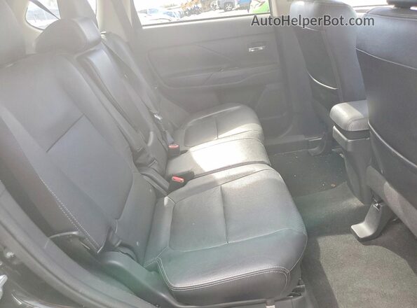 JA4AD3A30JZ071564 2018 MITSUBISHI OUTLANDER Black უკანა სალონის ხედი