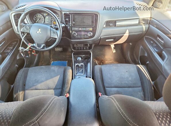 JA4AD3A31JZ036774 2018 MITSUBISHI OUTLANDER Red Widok deski rozdzielczej