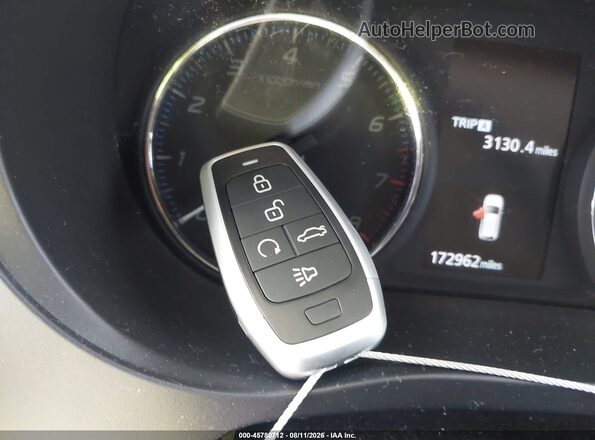 JA4AD3A33JZ014193 2018 MITSUBISHI OUTLANDER Красный Вид панели приборов