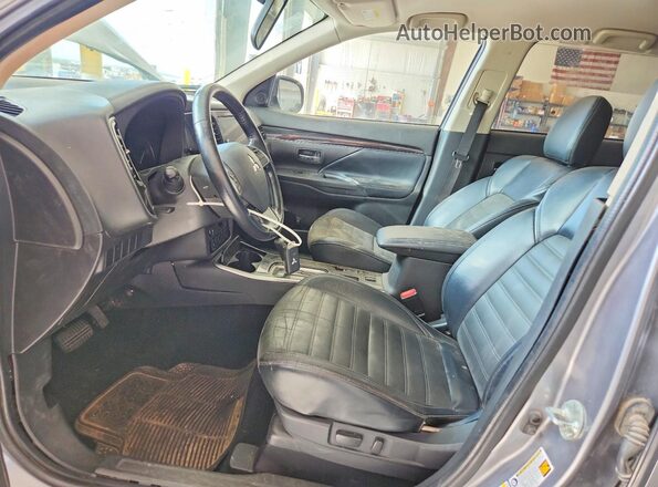 JA4AD3A34KZ024989 2019 MITSUBISHI OUTLANDER Silver Widok wnętrza z przodu