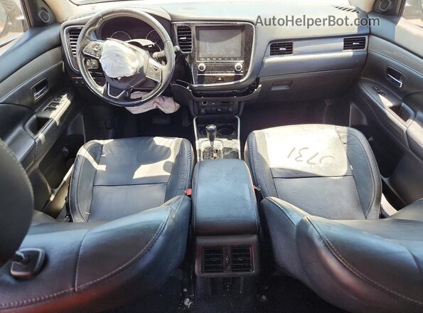 JA4AD3A34LZ030731 2020 MITSUBISHI OUTLANDER Черный Вид панели приборов
