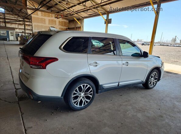 JA4AD3A36HZ048977 2017 MITSUBISHI OUTLANDER Белый Задняя правая четверть