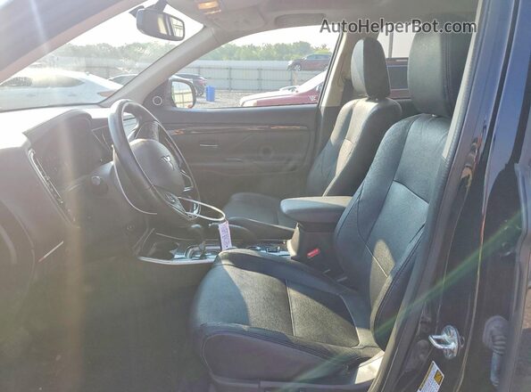 JA4AD3A36JZ011787 2018 MITSUBISHI OUTLANDER Черный Вид салона спереди