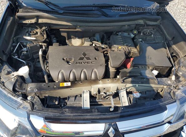 JA4AD3A36JZ011787 2018 MITSUBISHI OUTLANDER Черный Вид подкапотного пространства